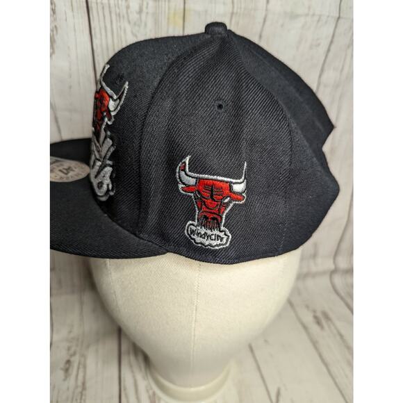 Chicago Bulls Snapback‎ Hat Windy City Logo NBA Hardwood Classics 47 Brand - Picture 4 of 6